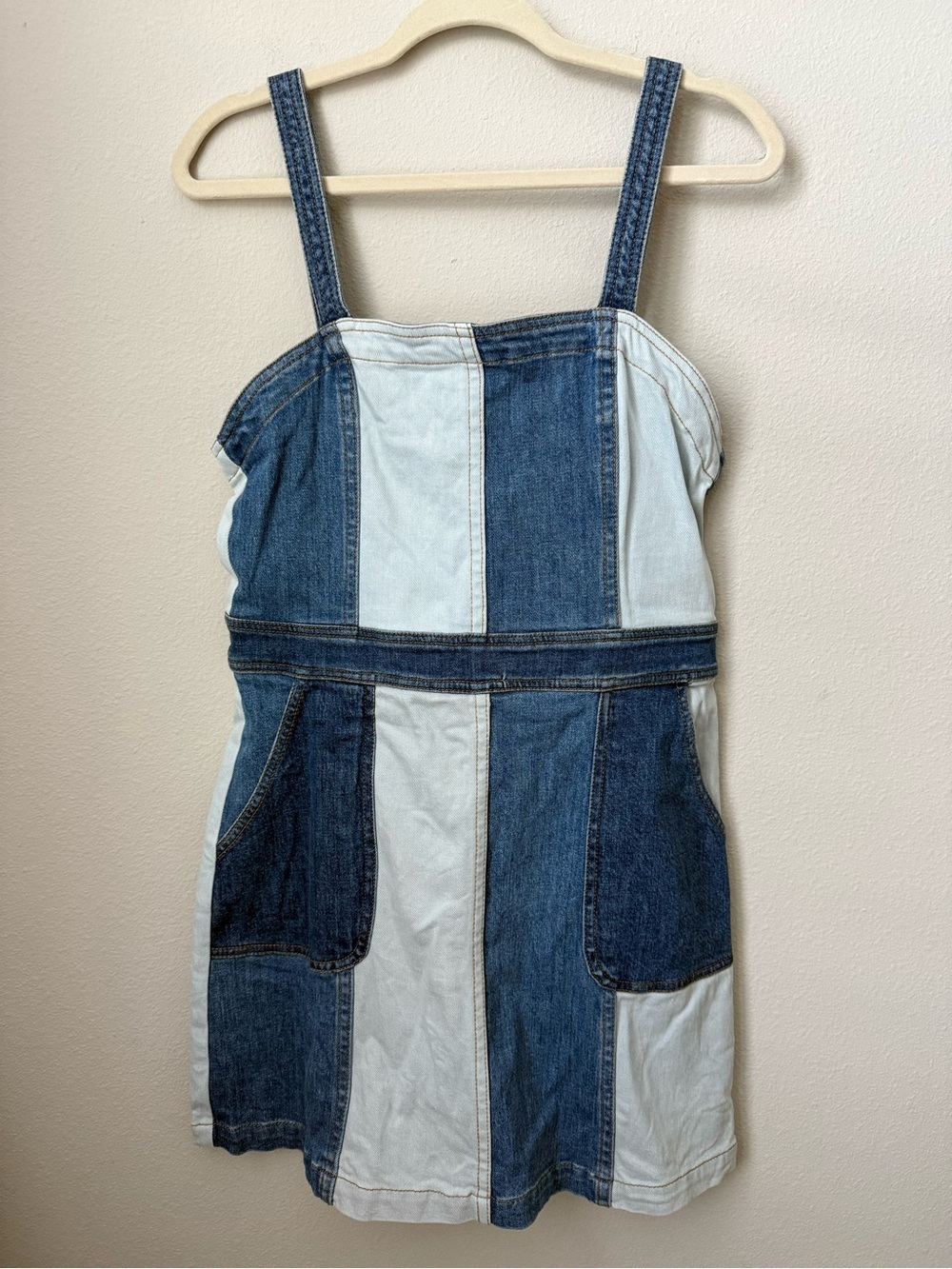 Alice + Olivia Two-Tone Denim Patchwork Mini Jamie Dress Y2K Size 10 - Picture 4 of 8